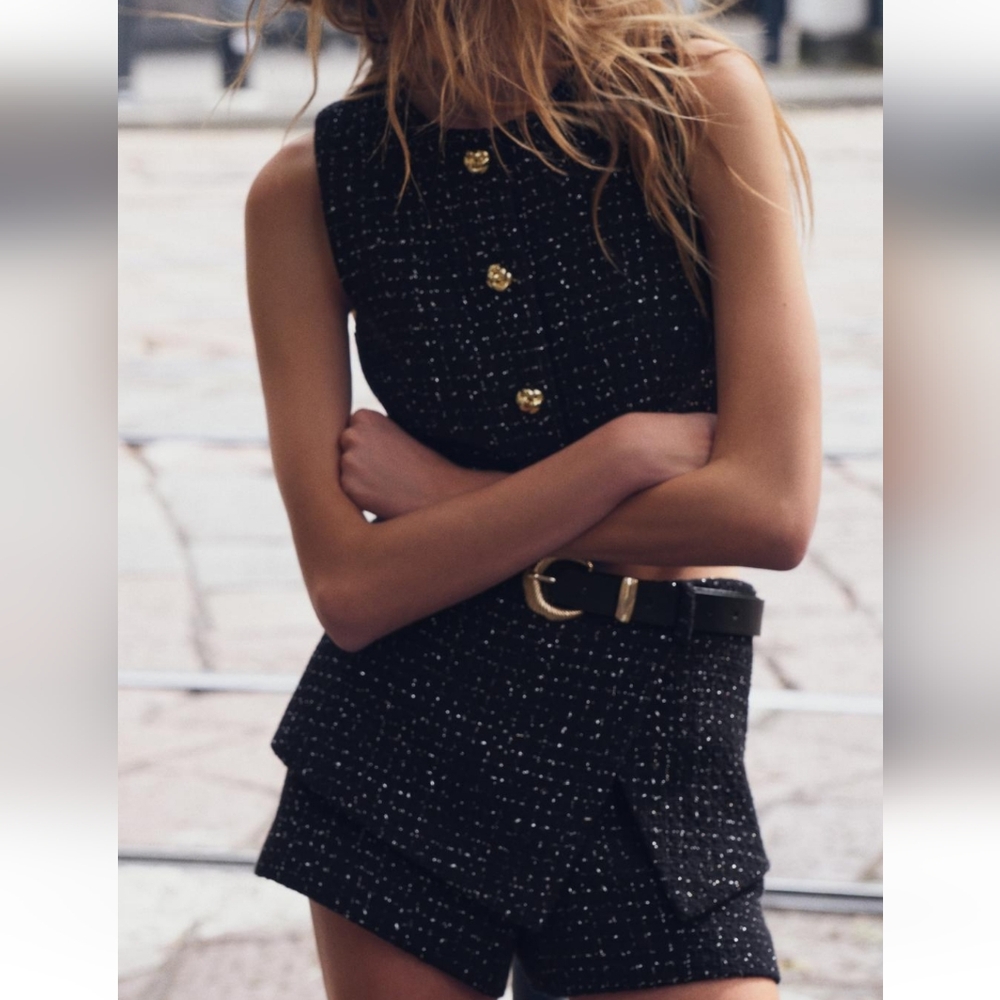 SOLD OUT!!! ZARA BELTED TEXTURED SKORT SIZE XS